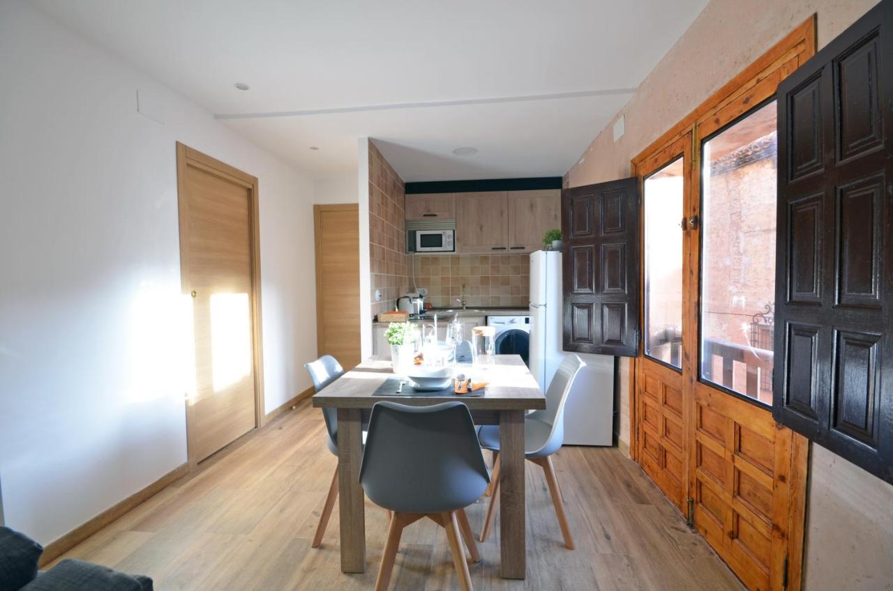 Portal De Molina 1 - Piso Acogedor En El Caso Historico De Albarracin Apartment Luaran gambar