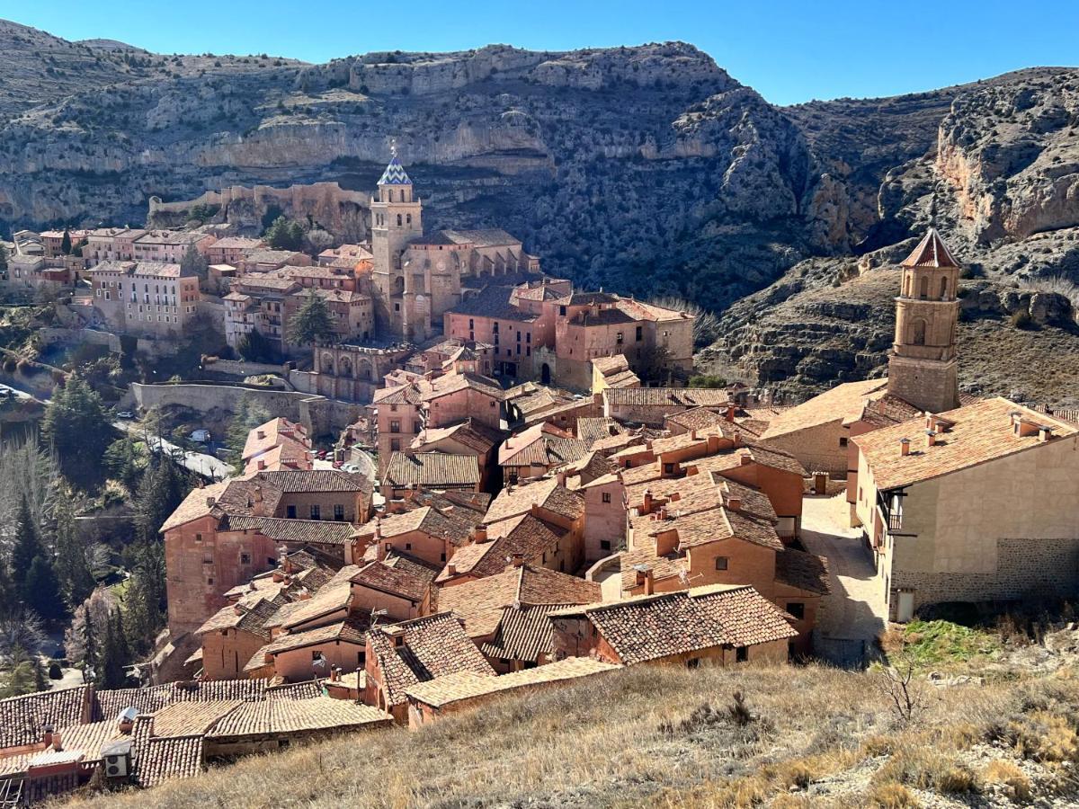 Portal De Molina 1 - Piso Acogedor En El Caso Historico De Albarracin Apartment Luaran gambar